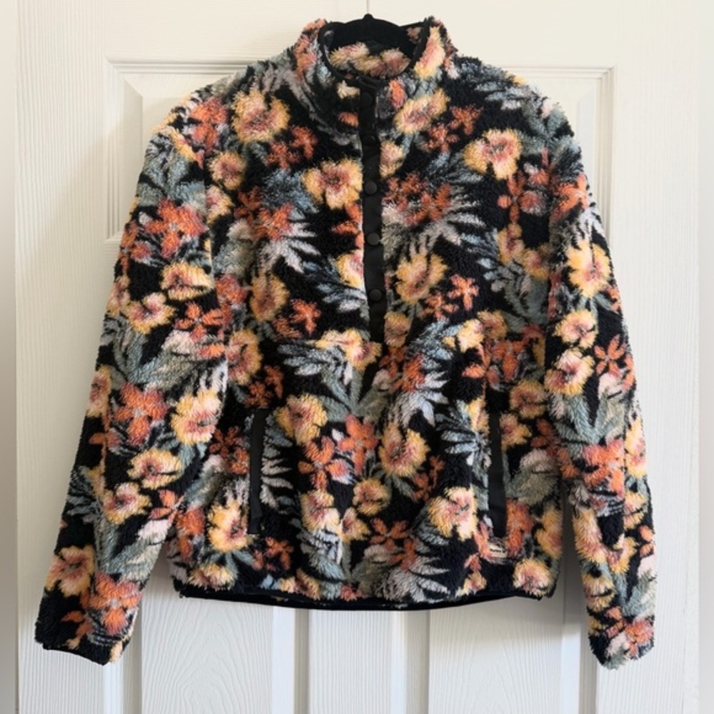 NWT Hurley Black Multicolor Floral Teddy Jacket